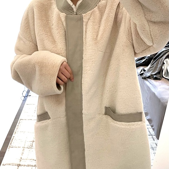 Fur coat (suede finishing) - Picture 4 of 8